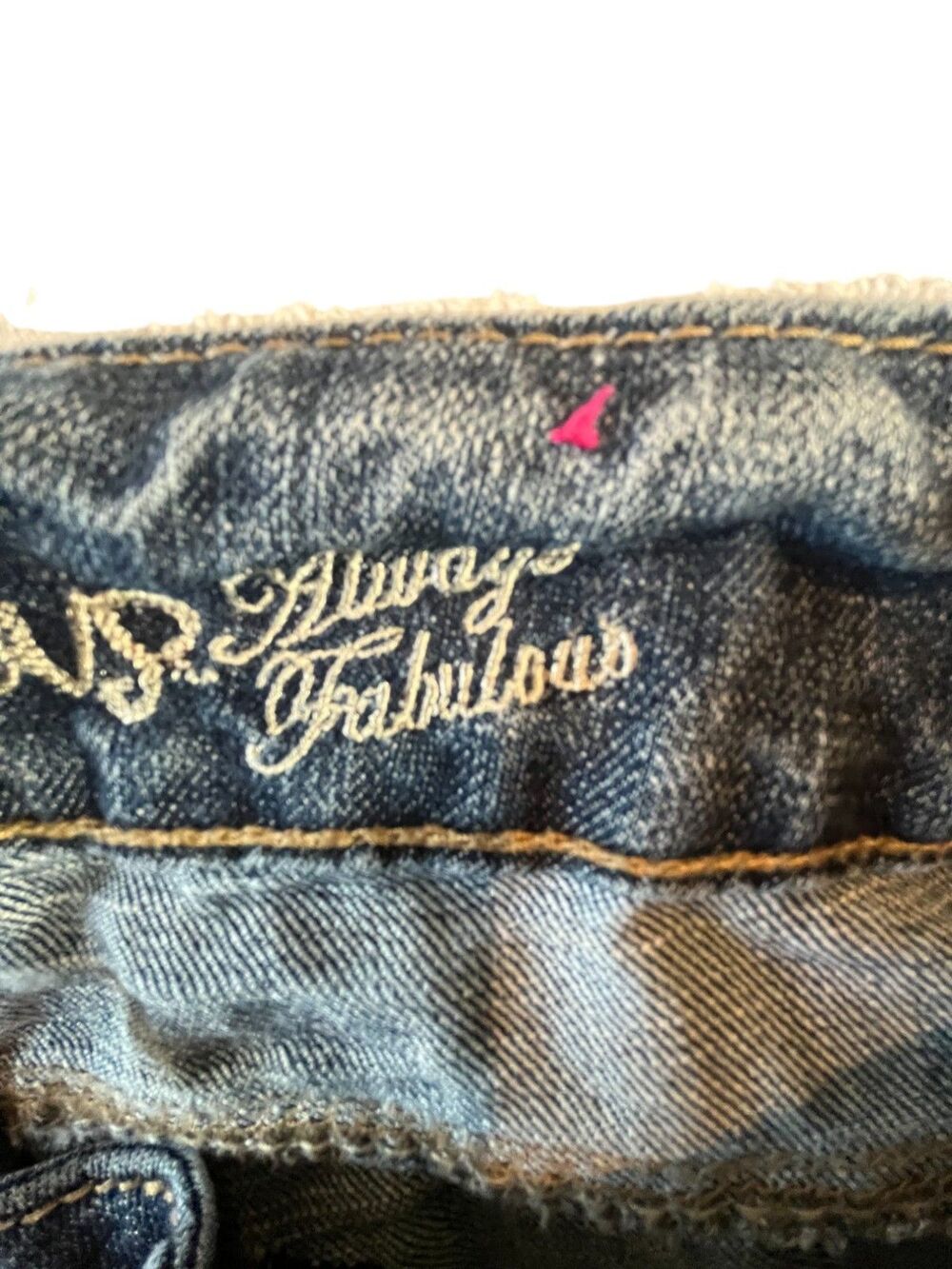 Almost Famous Jeans Women 9 Mid Rise Distressed Stretch Always Fabulous (W32 L31 - Picture 12 of 16